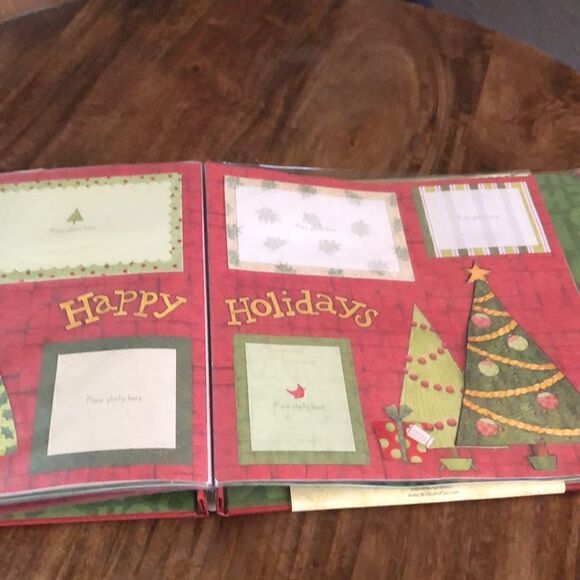 Jingle Joy Holiday Scrapbook - Picture 7 of 10